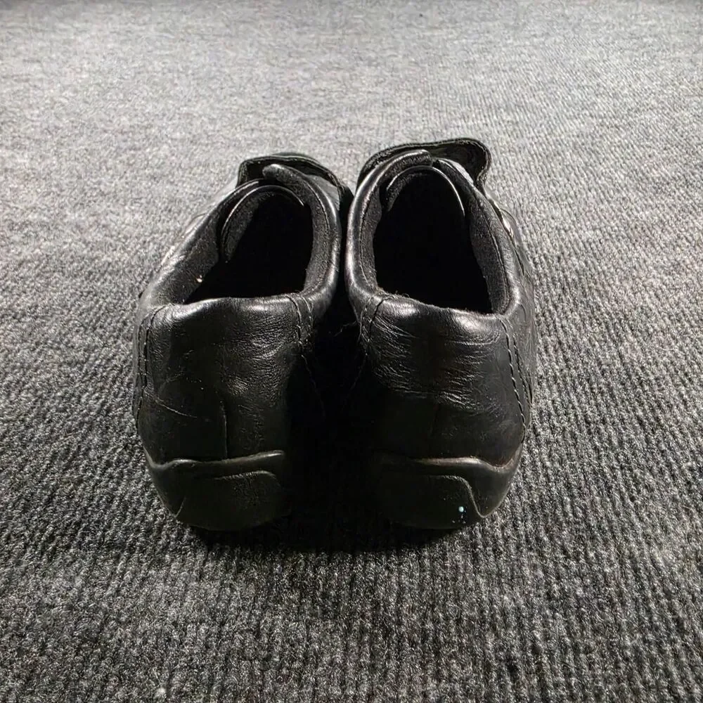 Clarks Women's Black Footwear